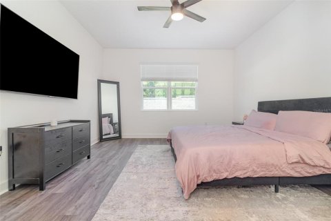 House in Minneola, Florida 3 bedrooms, 203.55 sq.m. № 1841684 - photo 22
