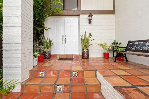 Casa en venta en Miami, Florida, 3 dormitorios, 130.62 m2 № 1963760 - foto 3