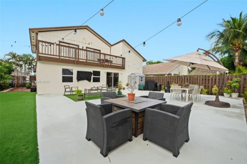 Casa en venta en Miami, Florida, 3 dormitorios, 130.62 m2 № 1963760 - foto 25