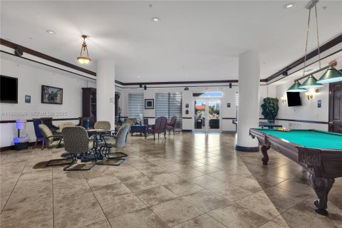 Condo in Miami, Florida, 1 bedroom № 1985914 - photo 17