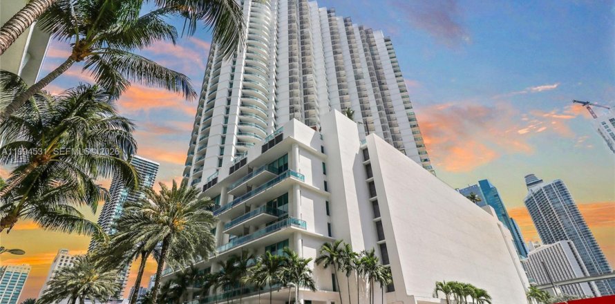 Condo in Miami, Florida, 1 bedroom  № 2062761