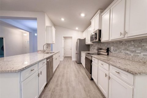 Villa ou maison à vendre à Parrish, Floride: 3 chambres, 183.02 m2 № 2412654 - photo 2