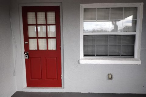 House in Lake Wales, Florida 2 bedrooms, 105.17 sq.m. № 1915469 - photo 2