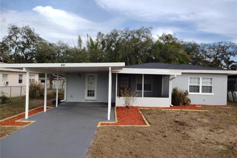 House in Lake Wales, Florida 2 bedrooms, 105.17 sq.m. № 1915469 - photo 1