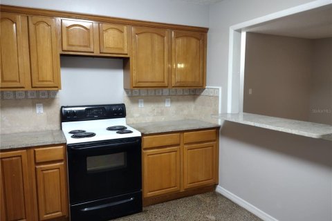 House in Lake Wales, Florida 2 bedrooms, 105.17 sq.m. № 1915469 - photo 15
