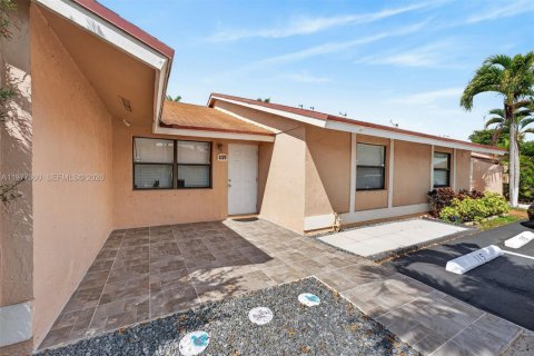 Condo à Miami, Floride, 2 chambres  № 2041682