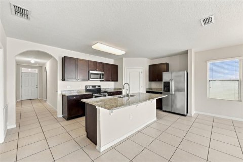 Villa ou maison à vendre à Davenport, Floride: 4 chambres, 173.54 m2 № 2429030 - photo 5