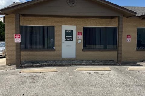 Immobilier commercial à Longwood, Floride 74.88 m2 № 1777098