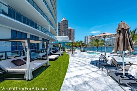 Condo in Aventura, Florida, 3 bedrooms  № 2055402 - photo 27