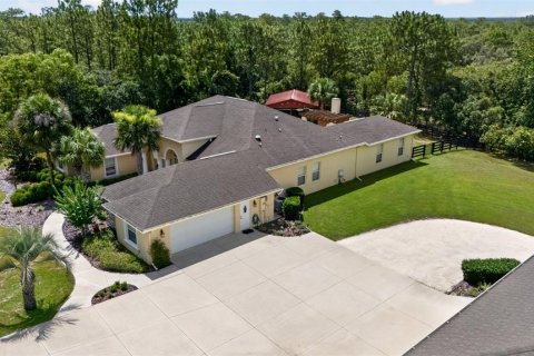 House in Beverly Hills, Florida 4 bedrooms, 300.07 sq.m. № 2229508 - photo 8