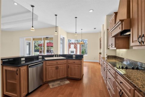 House in Beverly Hills, Florida 4 bedrooms, 300.07 sq.m. № 2229508 - photo 22