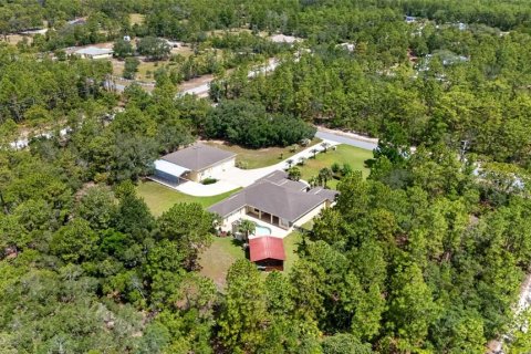 House in Beverly Hills, Florida 4 bedrooms, 300.07 sq.m. № 2229508 - photo 11