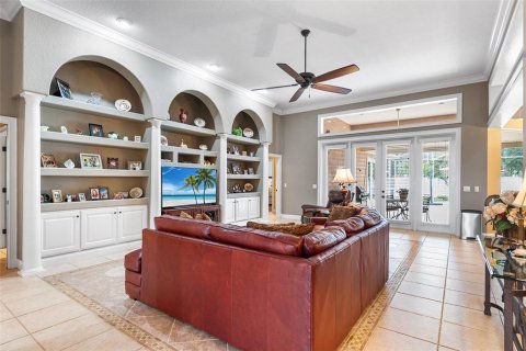 Casa en venta en Winter Haven, Florida, 5 dormitorios, 354.14 m2 № 2229728 - foto 10