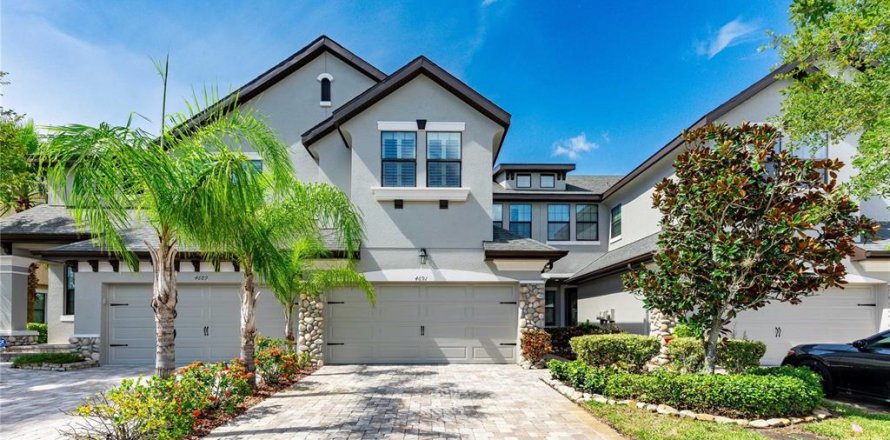 Adosado en Wesley Chapel, Florida 3 dormitorios, 162.39 m2 № 1884498