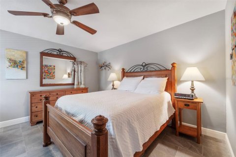 Casa en venta en Gulfport, Florida, 3 dormitorios, 168.52 m2 № 1856481 - foto 15