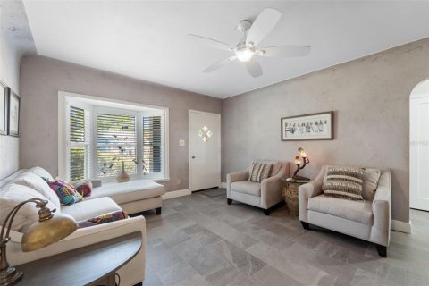 Casa en venta en Gulfport, Florida, 3 dormitorios, 168.52 m2 № 1856481 - foto 7