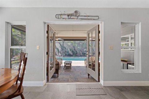Casa en venta en Gulfport, Florida, 3 dormitorios, 168.52 m2 № 1856481 - foto 16