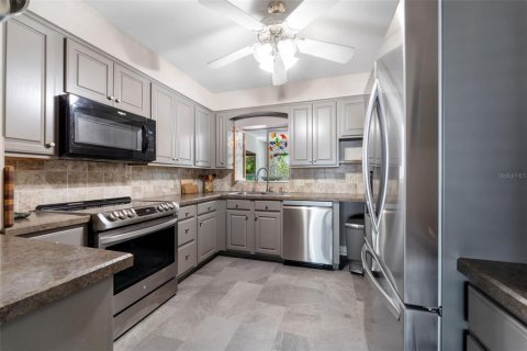 Casa en venta en Gulfport, Florida, 3 dormitorios, 168.52 m2 № 1856481 - foto 11