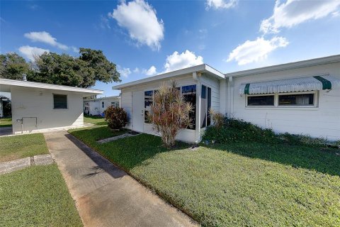 Villa ou maison à vendre à Pinellas Park, Floride: 2 chambres, 71.53 m2 № 2222314 - photo 25
