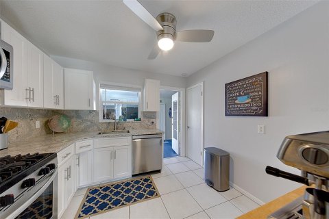Villa ou maison à vendre à Pinellas Park, Floride: 2 chambres, 71.53 m2 № 2222314 - photo 7