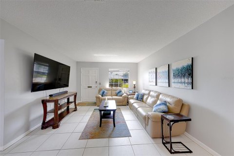 Villa ou maison à vendre à Pinellas Park, Floride: 2 chambres, 71.53 m2 № 2222314 - photo 4