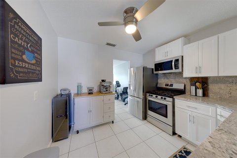 Villa ou maison à vendre à Pinellas Park, Floride: 2 chambres, 71.53 m2 № 2222314 - photo 8