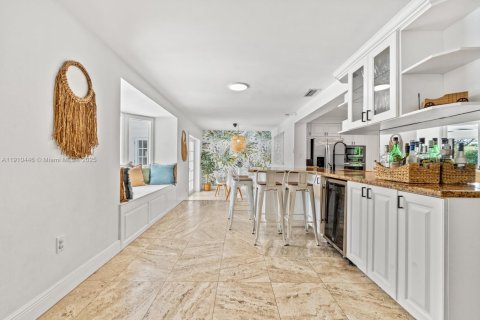 Casa en alquiler en Pinecrest, Florida, 5 dormitorios, 266.54 m2 № 1969362 - foto 13