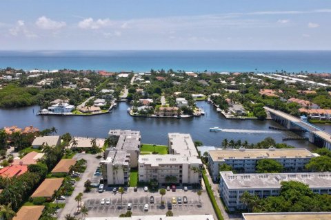 Condo in Boynton Beach, Florida, 2 bedrooms  № 2249433 - photo 15