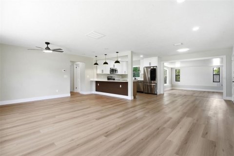 Купить виллу или дом в Дебари, Флорида 4 комнаты, 169.27м2, № 2236521 - фото 8