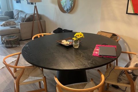 Copropriété à louer à Bay Harbor Islands, Floride: 2 chambres, 120.77 m2 № 1989452 - photo 10