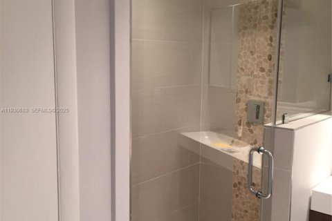 Copropriété à louer à Bay Harbor Islands, Floride: 2 chambres, 120.77 m2 № 1989452 - photo 17