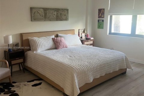 Copropriété à louer à Bay Harbor Islands, Floride: 2 chambres, 120.77 m2 № 1989452 - photo 6