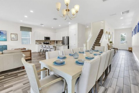House in Four Corners, Florida 5 bedrooms, 239.41 sq.m. № 1631099 - photo 15