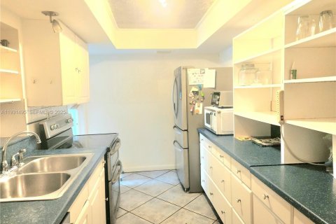 Купить виллу или дом в Холливуд, Флорида 3 спальни, 132.48м2, № 1990125 - фото 6