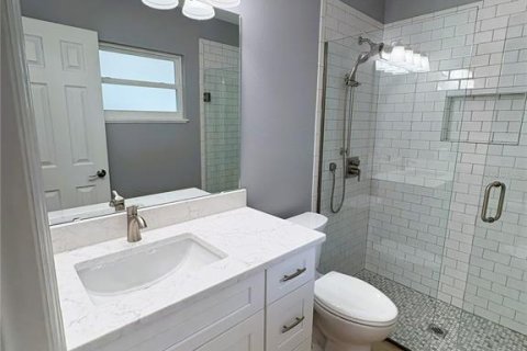 House in Winter Haven, Florida 3 bedrooms, 172.61 sq.m. № 1885533 - photo 15