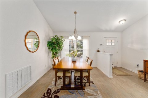 Villa ou maison à vendre à Oxford, Floride: 3 chambres, 172.43 m2 № 1556412 - photo 8