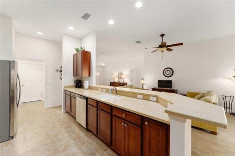 Villa ou maison à vendre à Oxford, Floride: 3 chambres, 172.43 m2 № 1556412 - photo 11