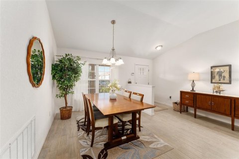 Villa ou maison à vendre à Oxford, Floride: 3 chambres, 172.43 m2 № 1556412 - photo 7