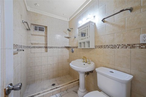 Купить виллу или дом в Хайалиа, Флорида 2 спальни, 120.77м2, № 2032511 - фото 7