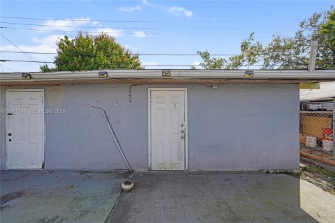 Купить виллу или дом в Хайалиа, Флорида 2 спальни, 120.77м2, № 2032511 - фото 18