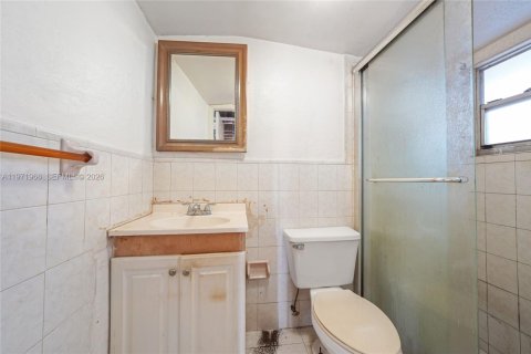 Купить виллу или дом в Хайалиа, Флорида 2 спальни, 120.77м2, № 2032511 - фото 13