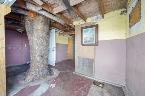 Купить виллу или дом в Хайалиа, Флорида 2 спальни, 120.77м2, № 2032511 - фото 12