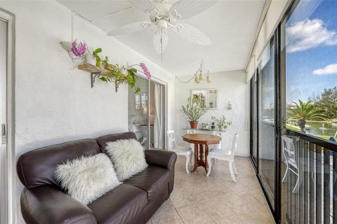 Condominio en venta en Sarasota, Florida, 1 dormitorio, 84.17 m2 № 2214275 - foto 11