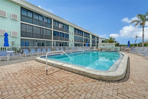Condominio en venta en Sarasota, Florida, 1 dormitorio, 84.17 m2 № 2214275 - foto 30