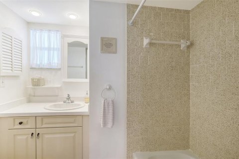 Condominio en venta en Sarasota, Florida, 1 dormitorio, 84.17 m2 № 2214275 - foto 28