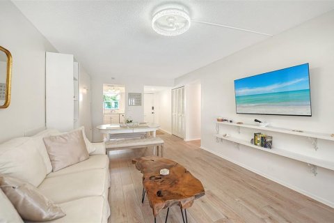 Condominio en venta en Sarasota, Florida, 1 dormitorio, 84.17 m2 № 2214275 - foto 17