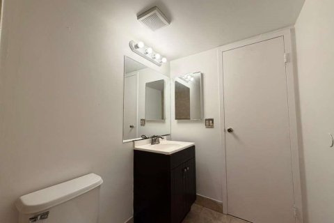 Condo in Lauderhill, Florida, 3 bedrooms № 2087065 - photo 29