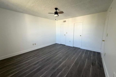 Condo in Lauderhill, Florida, 3 bedrooms № 2087065 - photo 28