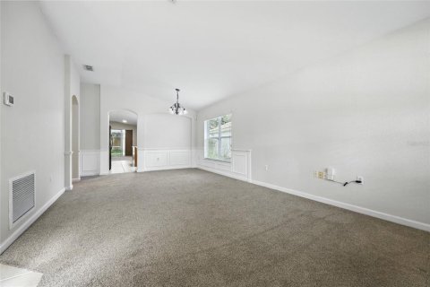 House in Orlando, Florida 4 bedrooms, 189.43 sq.m. № 1908530 - photo 7