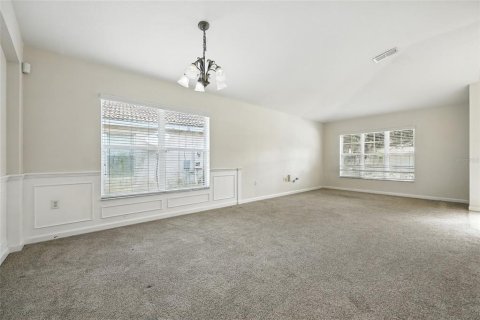 House in Orlando, Florida 4 bedrooms, 189.43 sq.m. № 1908530 - photo 6